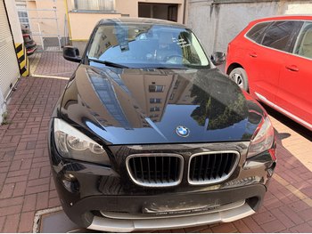 Čelní sklo BMW X1