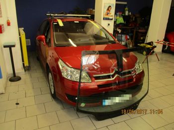 Čelní sklo Citroen C4