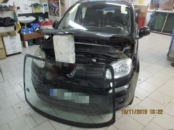 Čelní sklo Fiat Panda