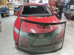 Čelní sklo Honda 7