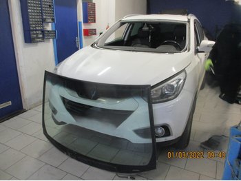 Čelní sklo Hyundai ix35