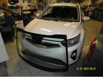 Čelní sklo Kia Rio / Stonic