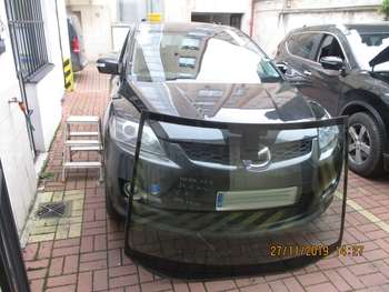 Čelní sklo Mazda cx7