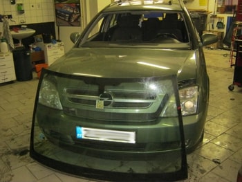 Čelní sklo Opel vectra