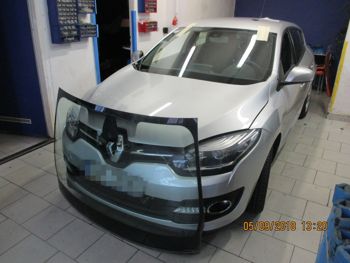 Čelní sklo Renault Megane