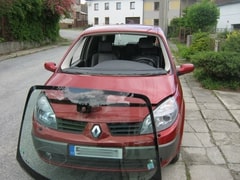 Čelní sklo Renault 6