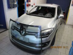 Čelní sklo Renault