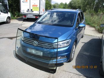 Čelní sklo VW Touran